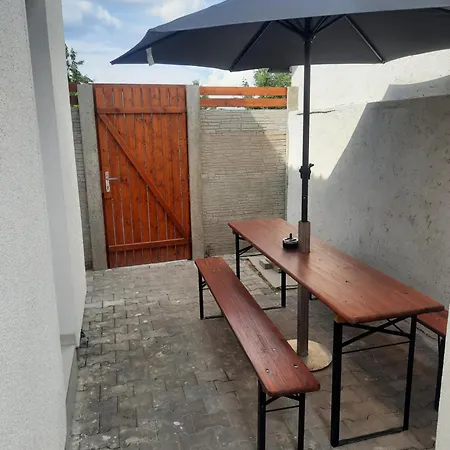 Apartman U Boure *