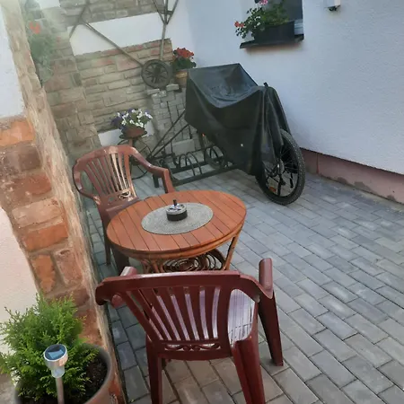 U Boure Apartment *