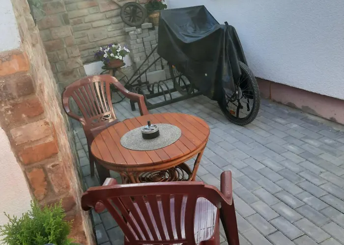 U Boure Apartment *